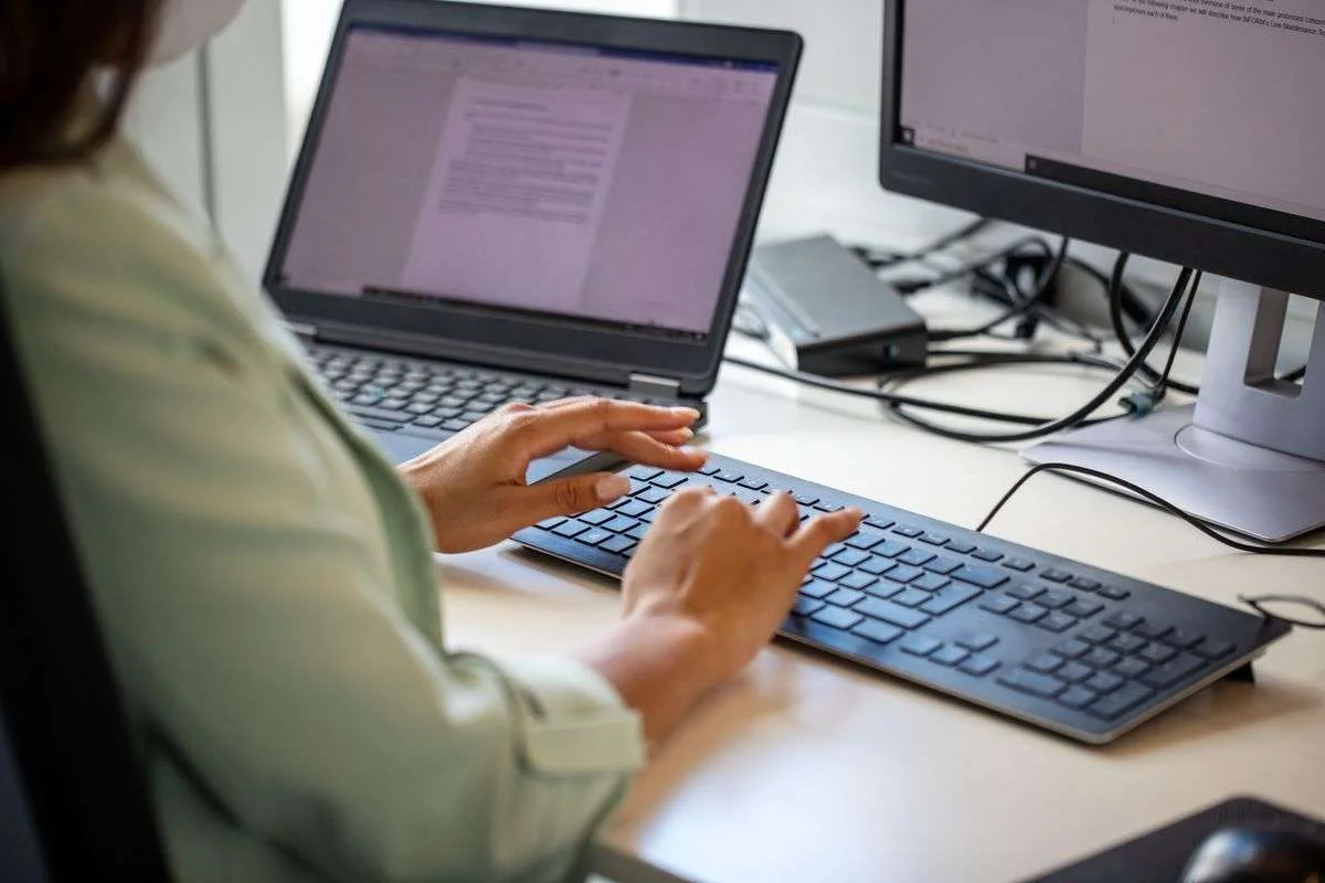 Call center services guide explaines types, benefits and uses