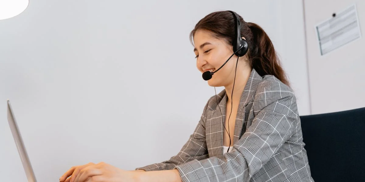 Professional telemarketing team working for a client remotely to provide Outsource Telemarketing Services